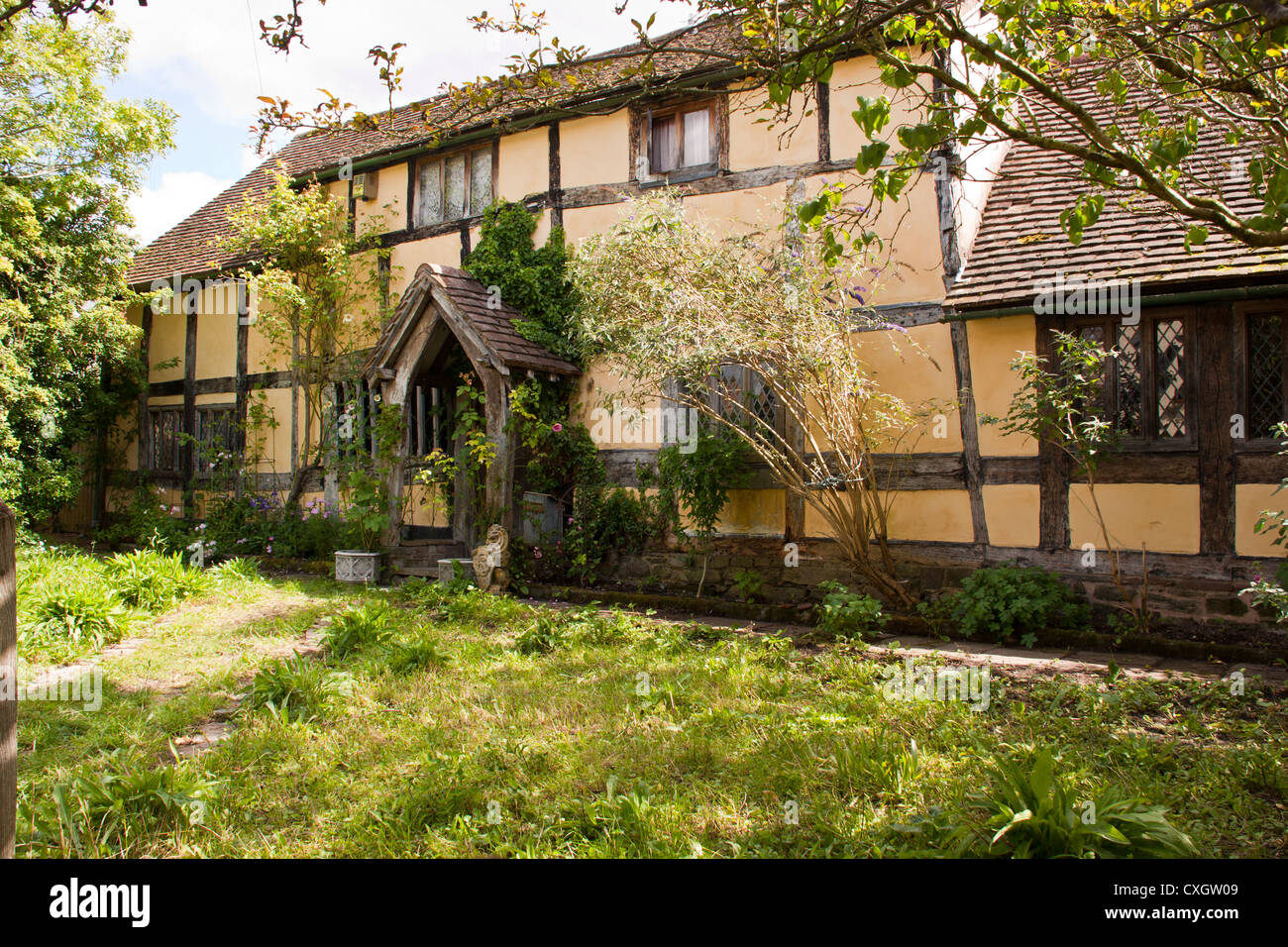Oak timber framed houses most over 500 years old hi-res stock ...