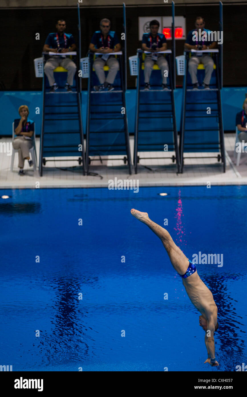 Diving olympic judges hires stock photography and images Alamy