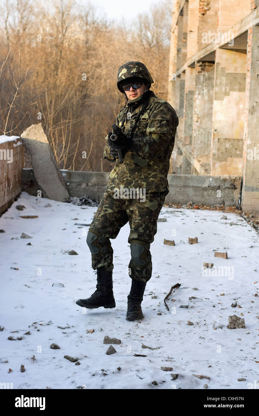 army oversnow pants