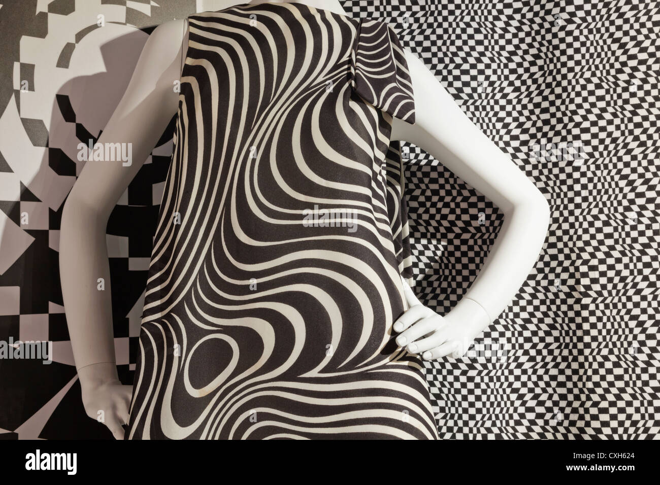 The Fashion and Textile Museum, Exhibit of Short Evening Dress "Acropolis" from the Berkertex Collection circa 1966 Stock Photo