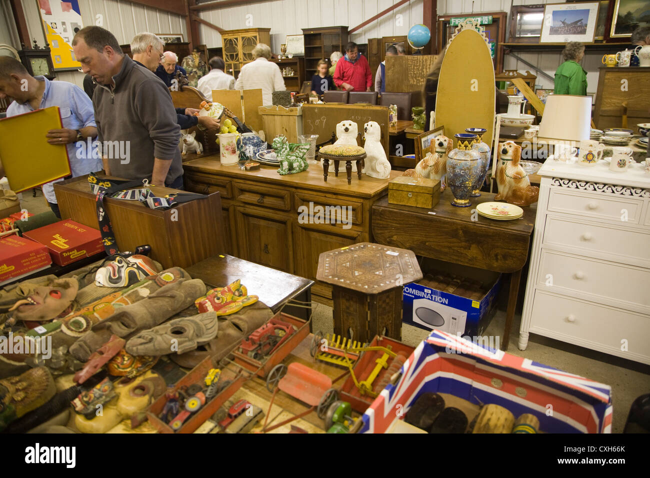 Auction rooms hires stock photography and images Alamy