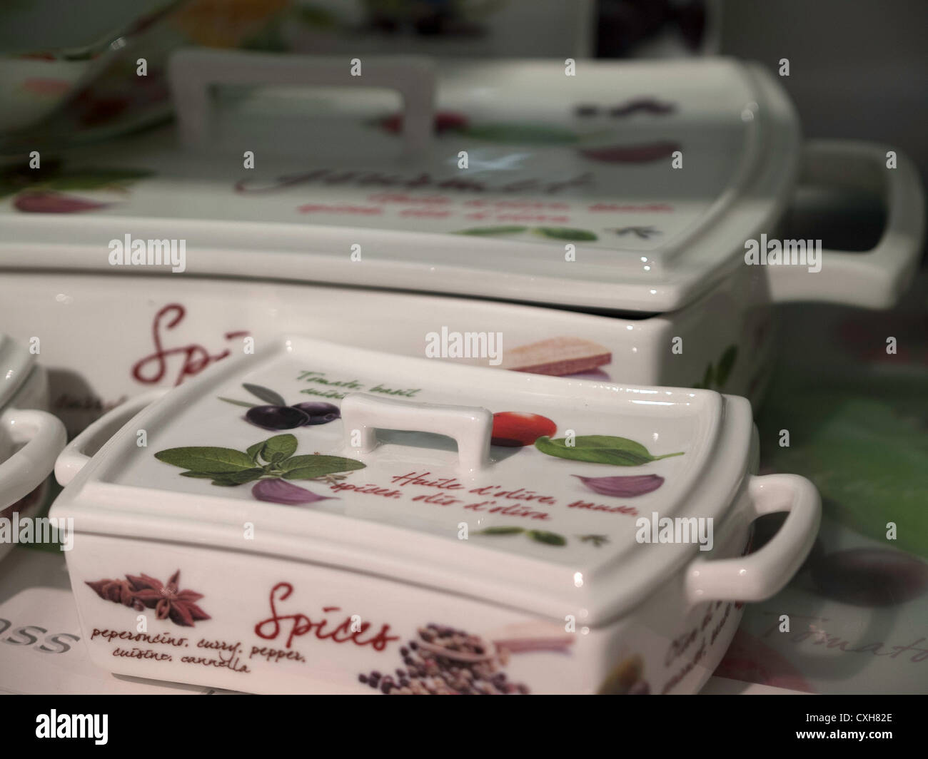 Porcelain baking dishes with lids and print Stock Photo Alamy