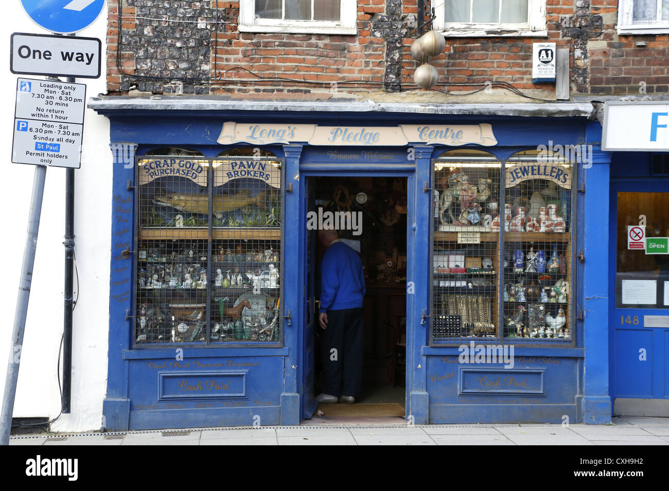 Traditional Pawn Shop Stock Photo Alamy download-free-100-wallpaper-shop-moston-lane