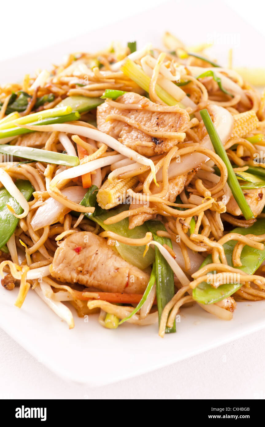 chinese stir - fried noodles with chicken Stock Photo - Alamy