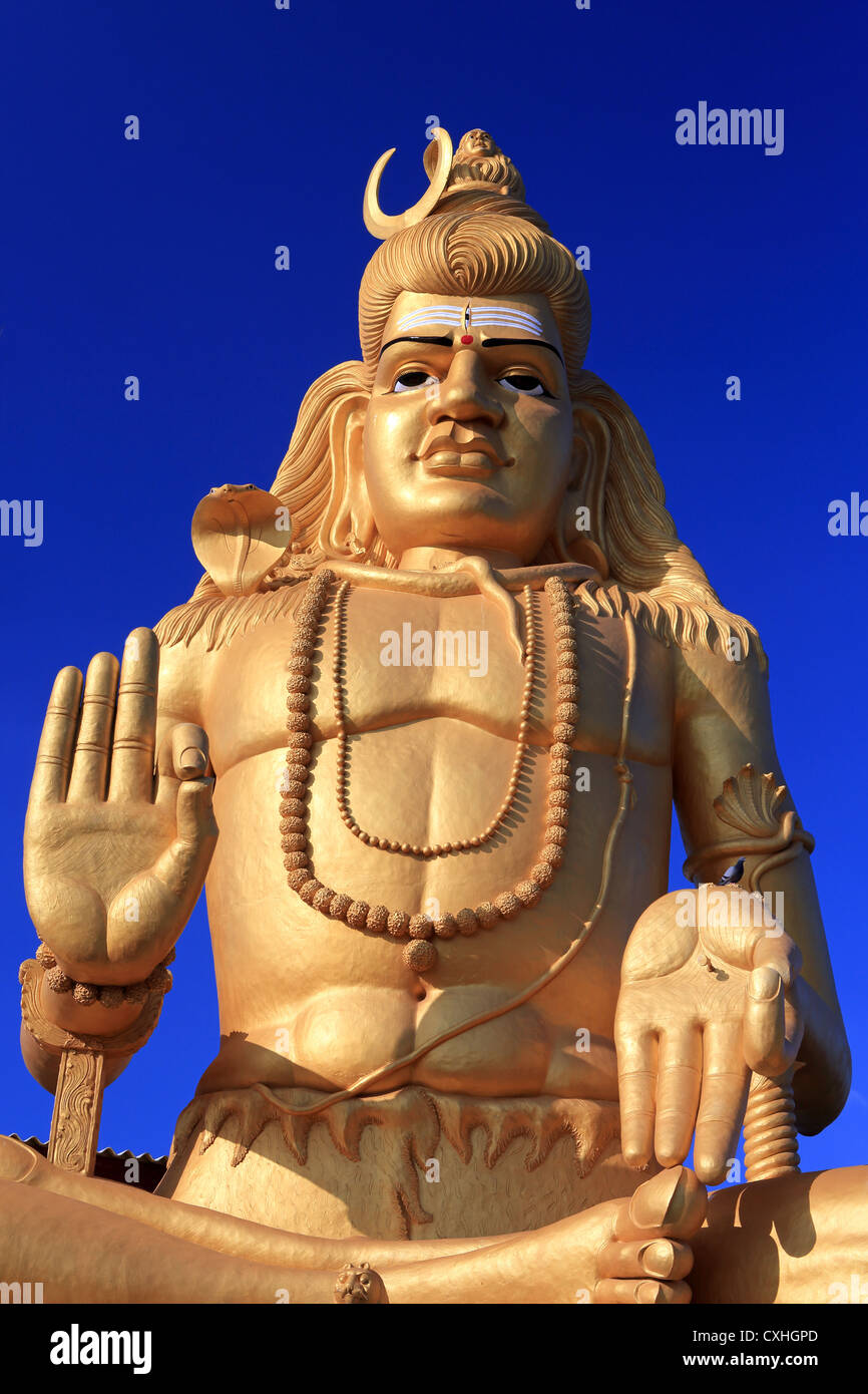 Statue of the Hindu god Shiva at Koneswaram Temple in Sri Lanka Stock Photo Alamy