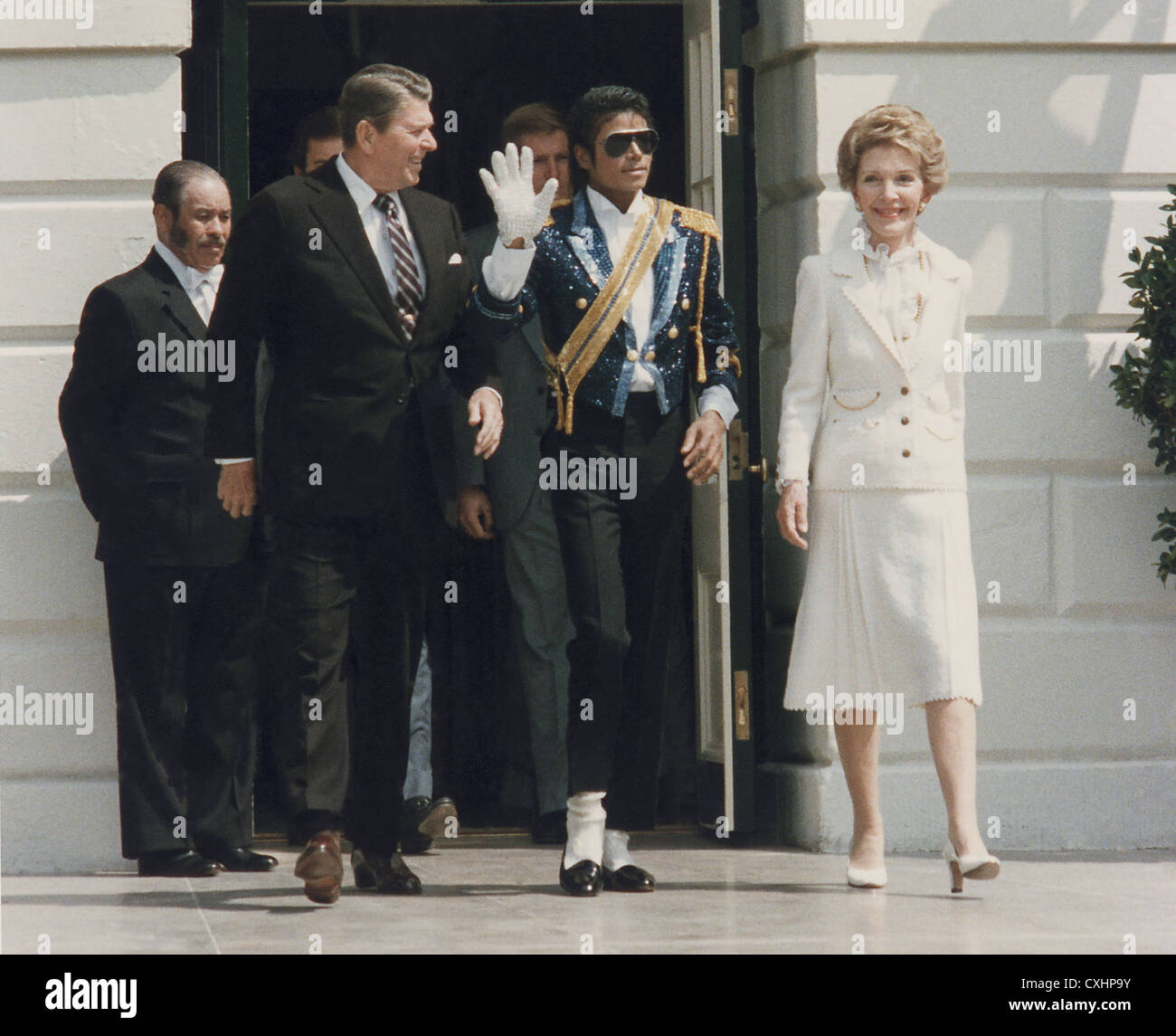 US President Ronald Reagan and First Lady Nancy Reagan escort singer Michael Jackson before a White House Ceremony to launch the Campaign against Drunk Driving May 14, 1984 in Washington, DC. Stock Photo