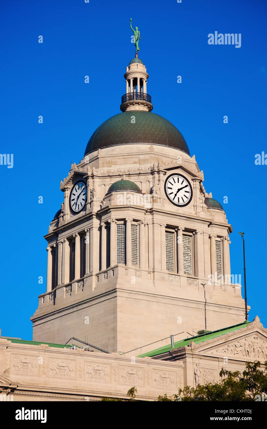 Old courthouse in the center of Fort Wayne, Indiana Stock Photo Alamy