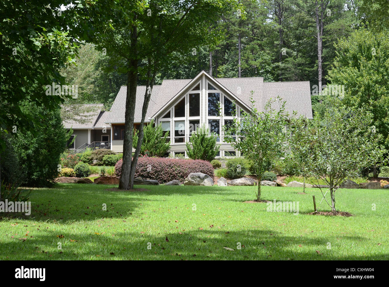Front porch house showing hi-res stock photography and images - Alamy