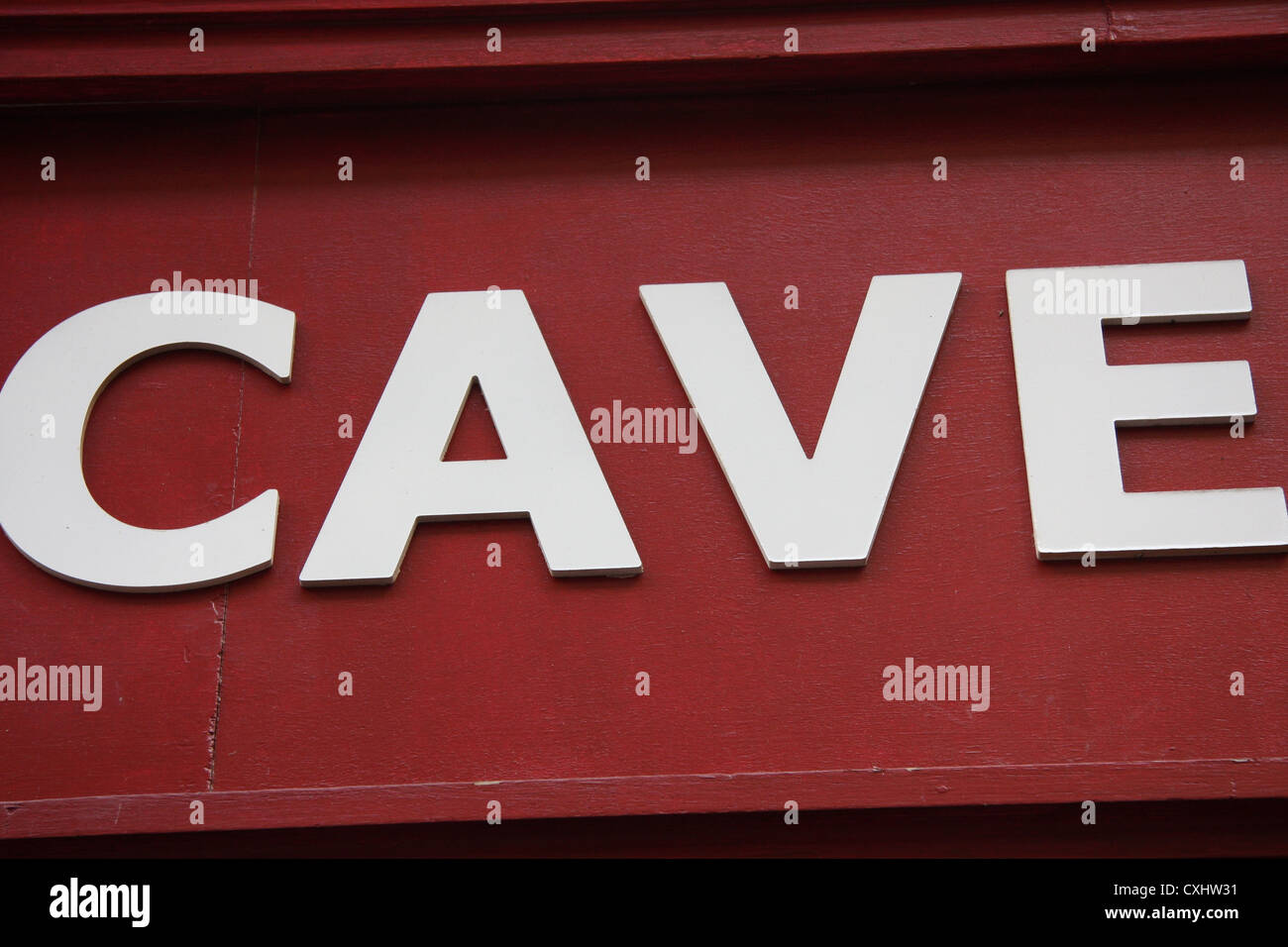 Paris wine cellar hires stock photography and images Alamy