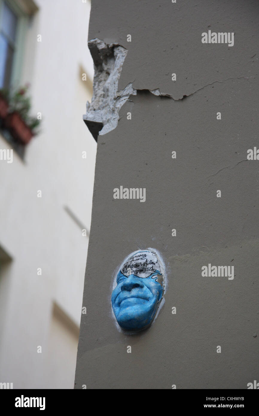Street Art in Paris Stock Photo Alamy