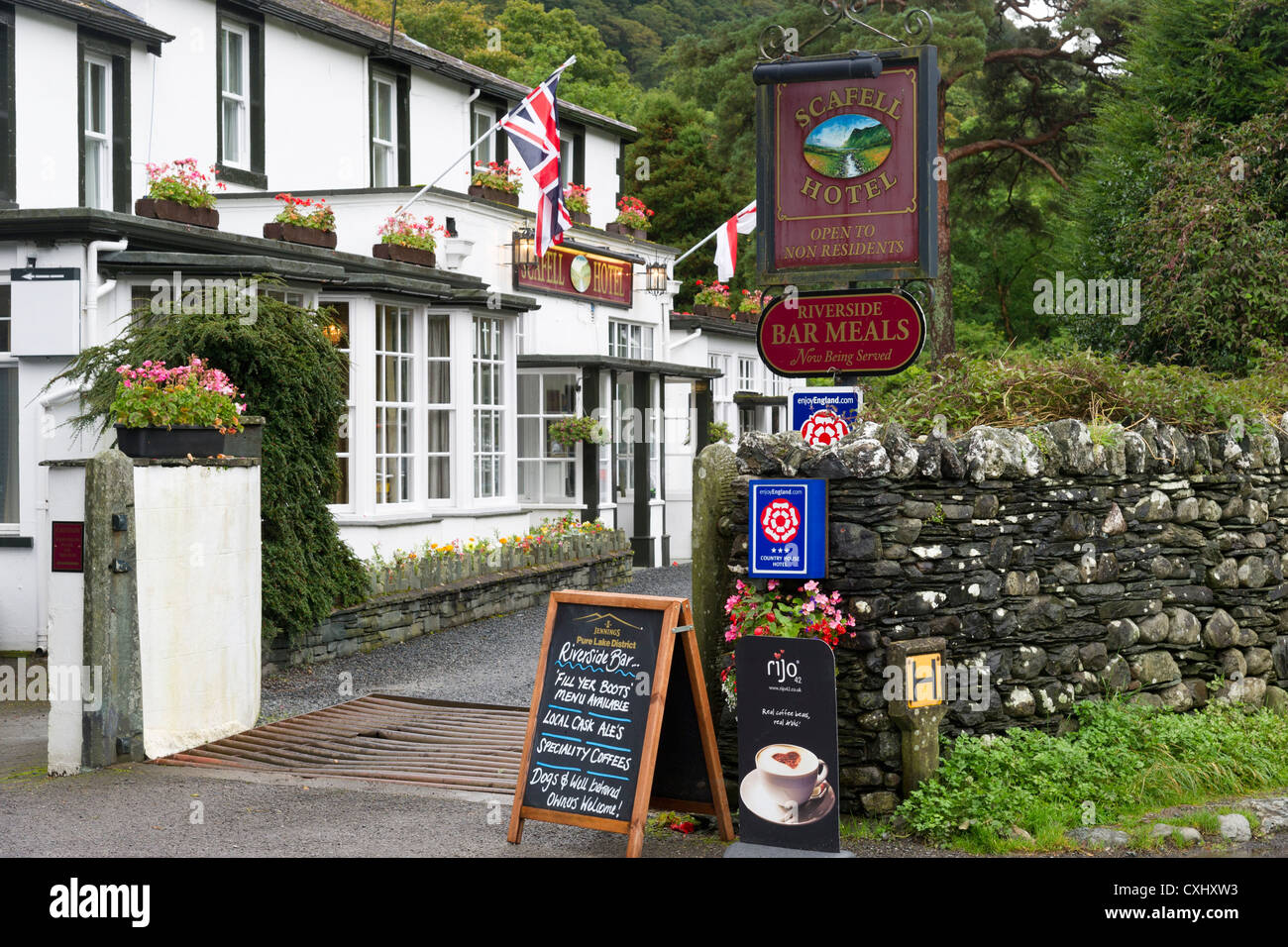 Scafell pub restaurant & hotel Rosthwaite village Borrowdale Lake