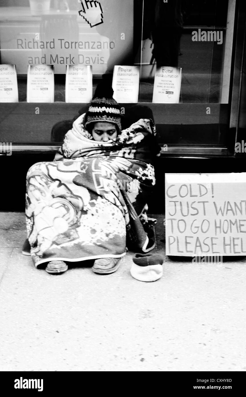 Homeless in New York Stock Photo - Alamy