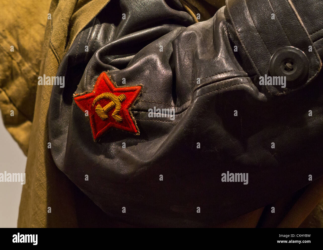Russian HAMMER & SICKLE WW2 pilot officer leather jacket badge of Red Star  with Hammer and Sickle World War II Second World War Stock Photo - Alamy