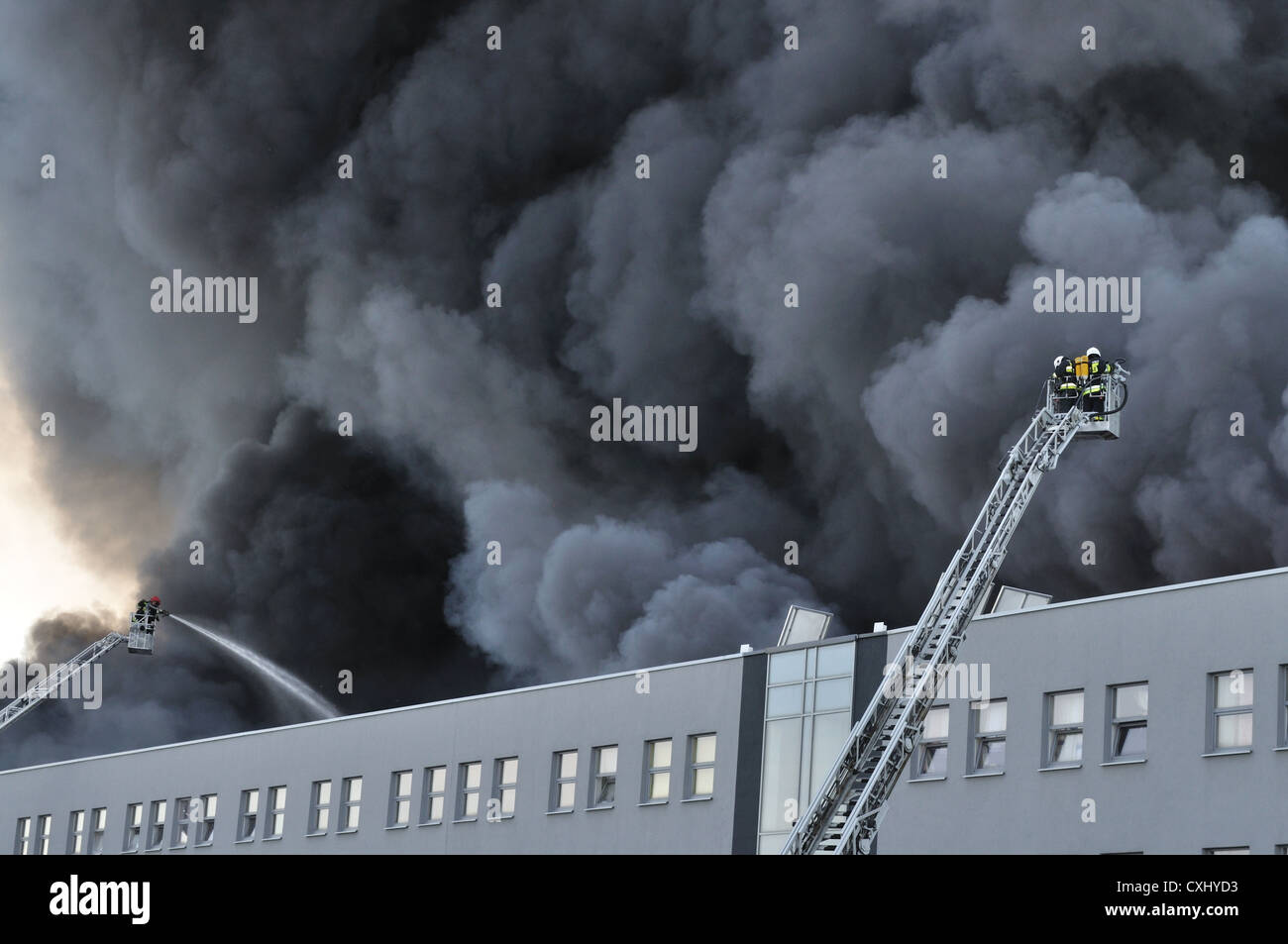 How To Extinguish High Resolution Stock Photography and Images - Alamy