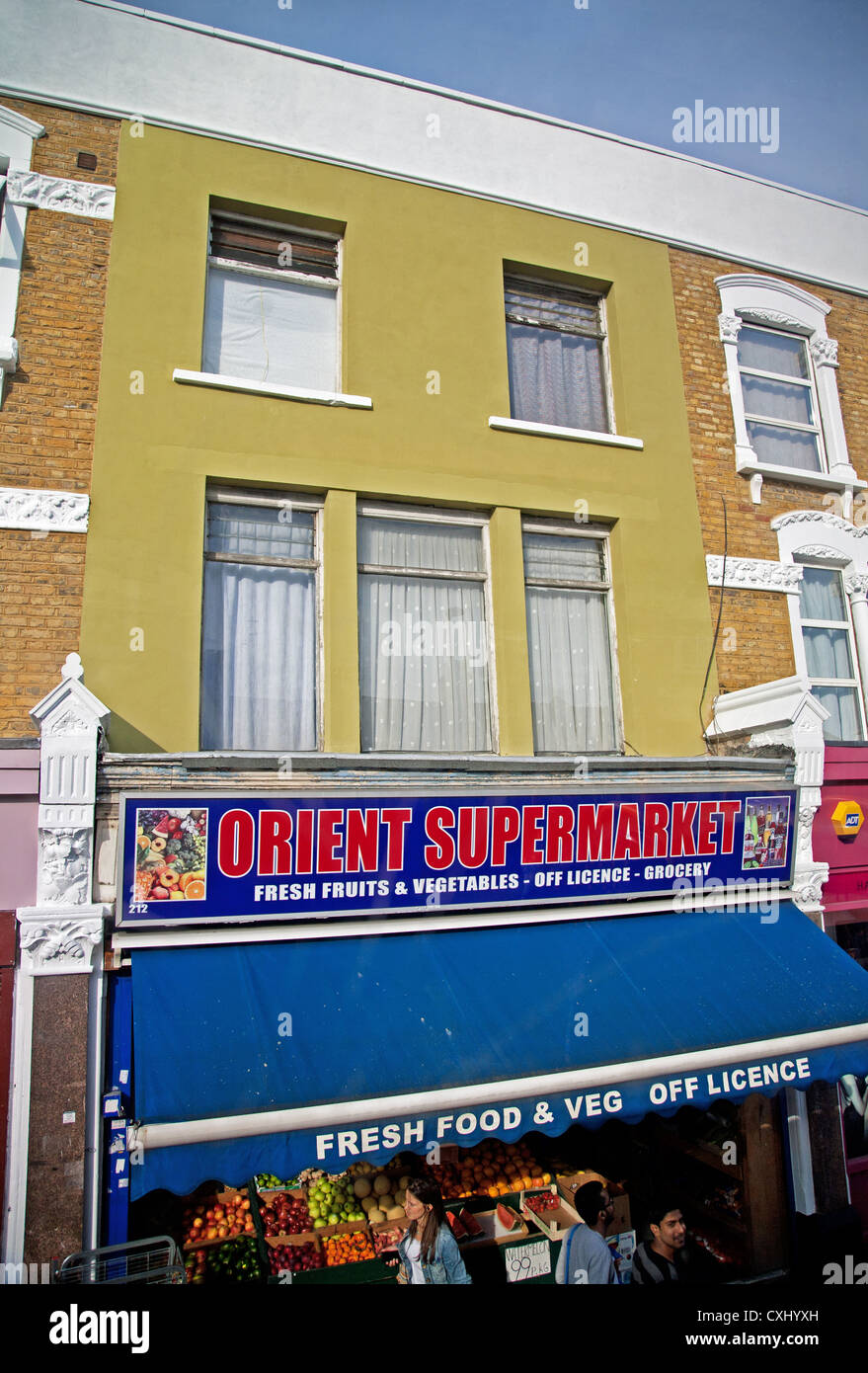 High road leyton hires stock photography and images Alamy