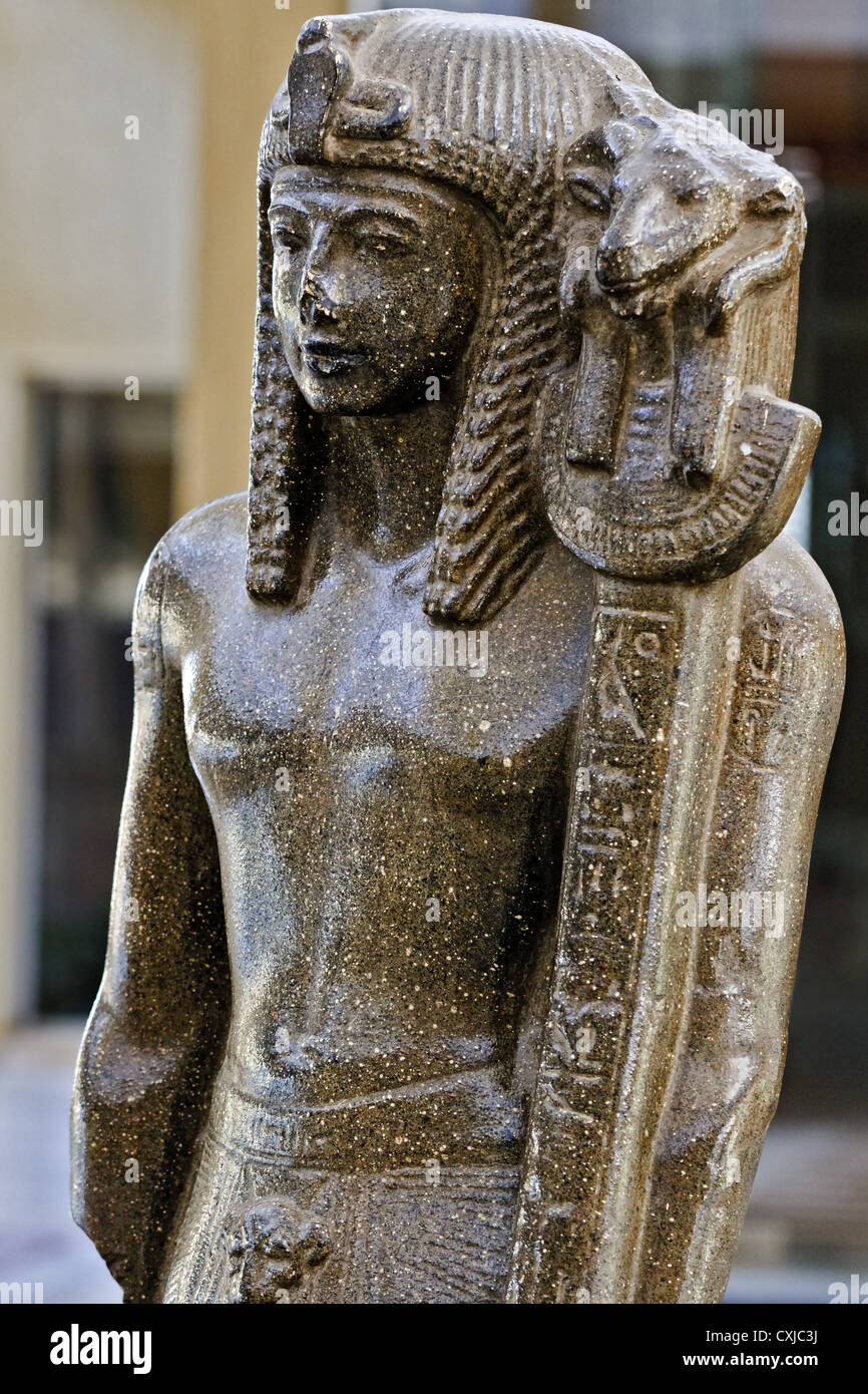 Egypt Aswan Egyption Statue Stock Photo Alamy