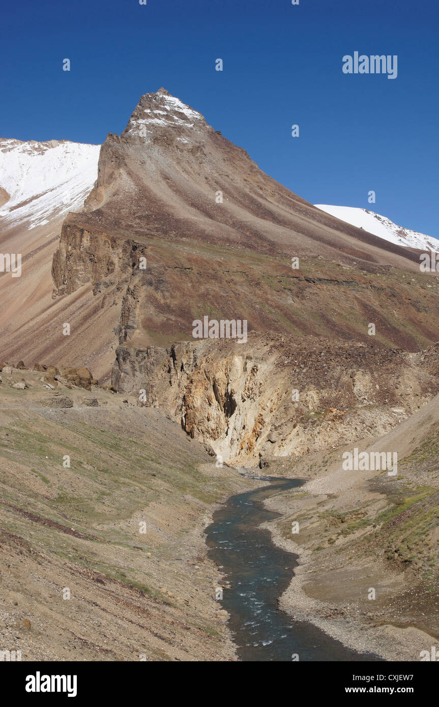 Landscape between Baralacha La (Bara-Lacha-Pass, 4890m) and Sarchu, Manali-Leh Highway, Lahaul and Spiti, Himachal Pradesh,India Stock Photo