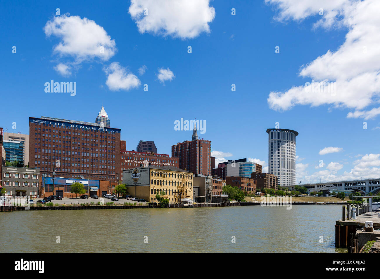 Waterfront view of the Cuyahoga River in the Flats district, Cleveland, Ohio, USA Stock Photo