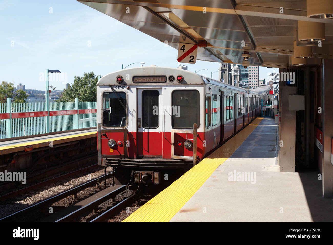A Red Line Train Of The Boston T Arrives At Charles / MGH Station Stock  Photo - Alamy