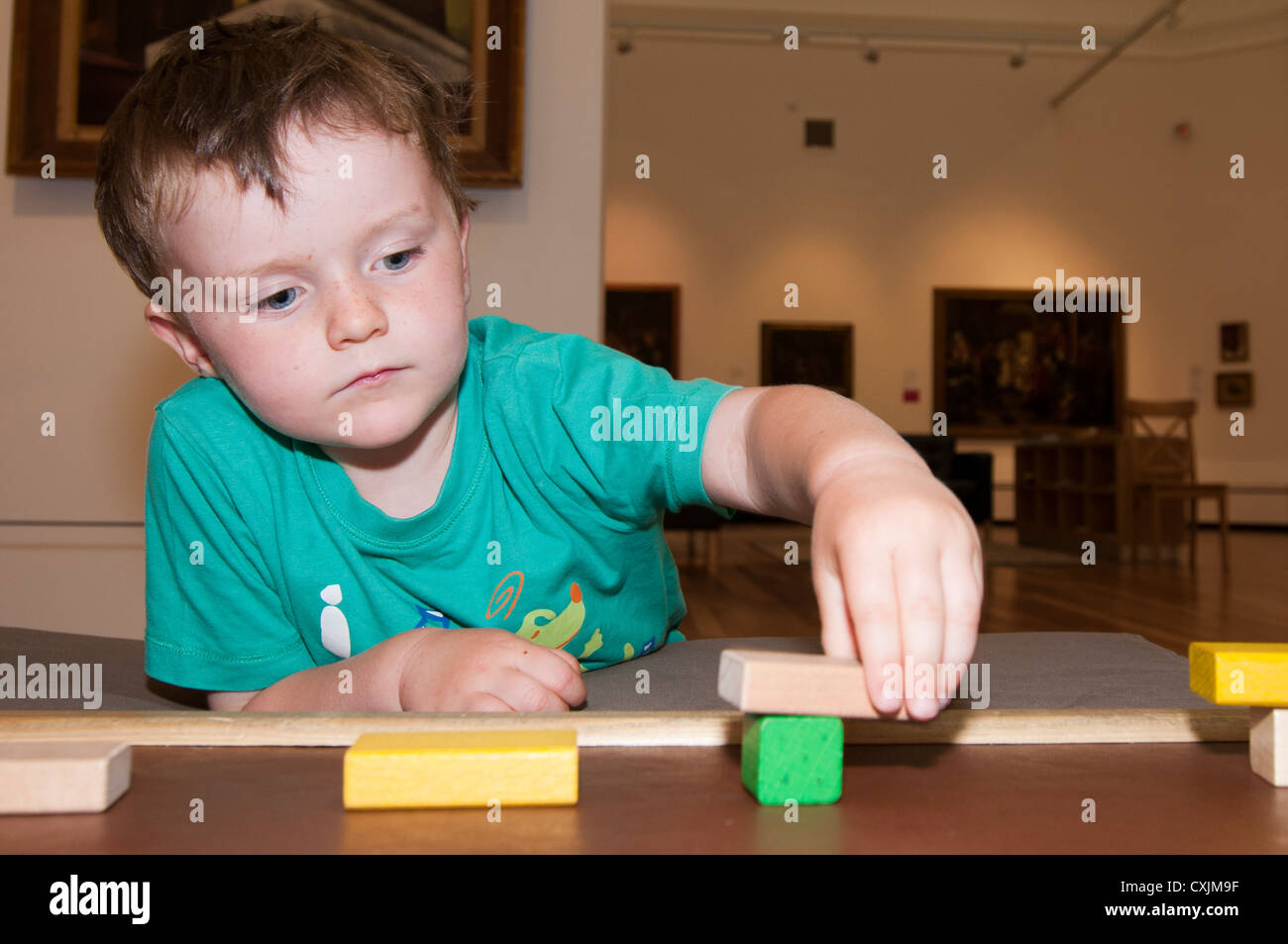 Three year old playing blocks hi-res stock photography and images - Alamy