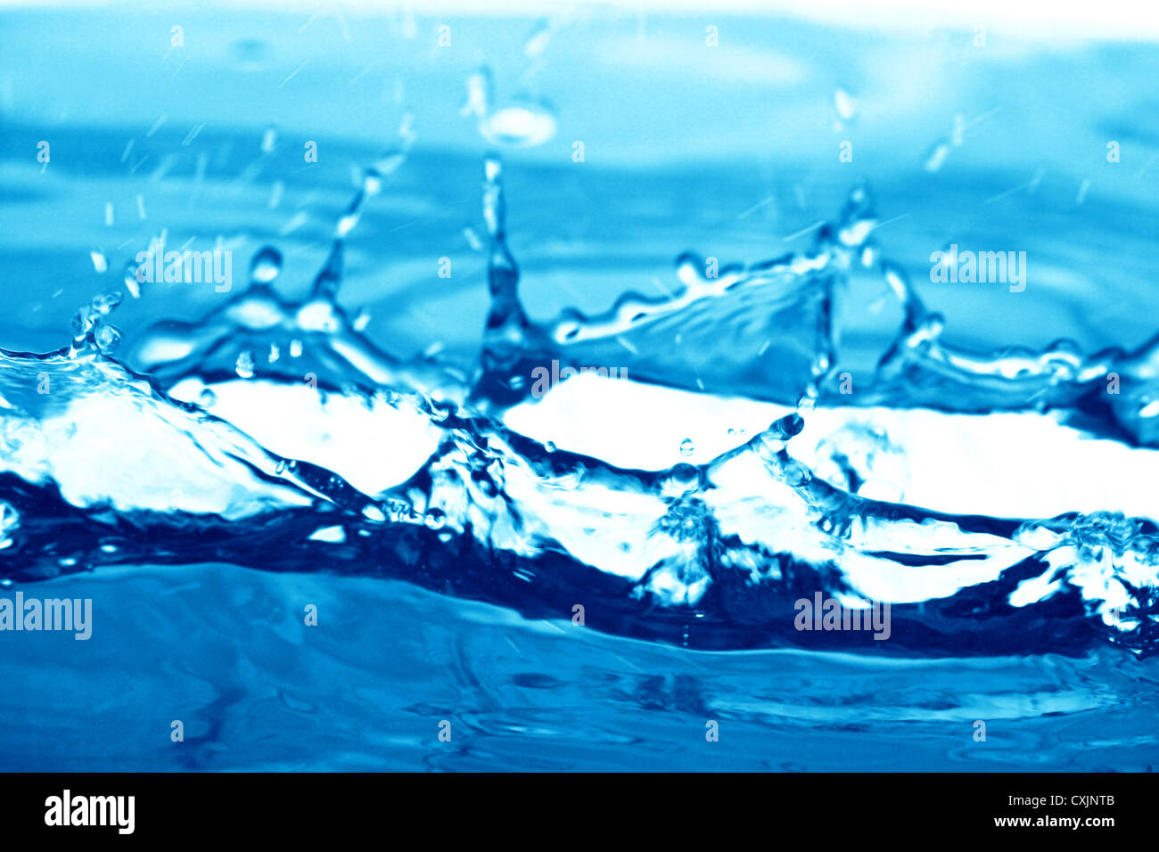 blue water splash macro close up Stock Photo - Alamy