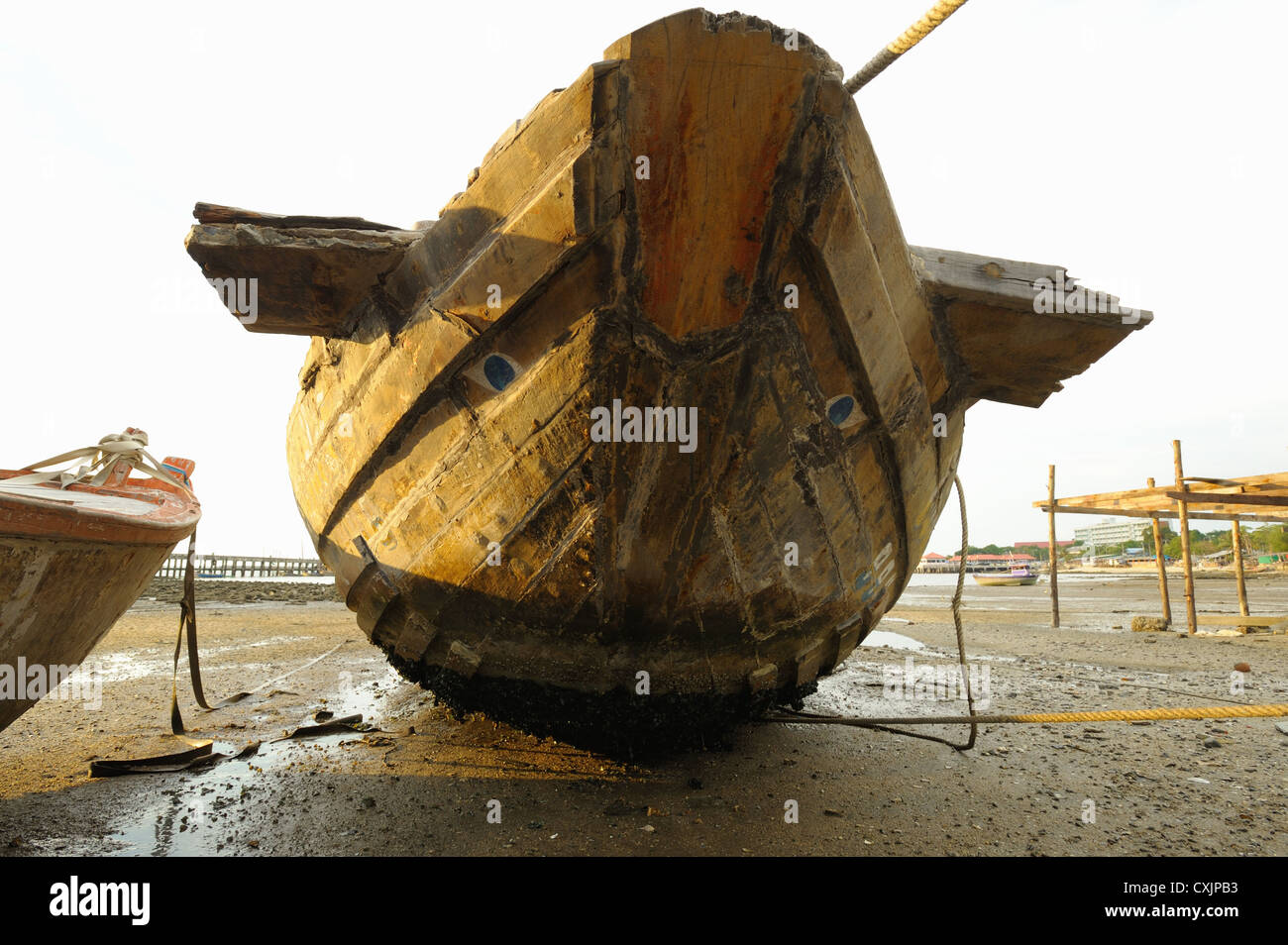 Boat fishermen wreck Bang Stock Photo