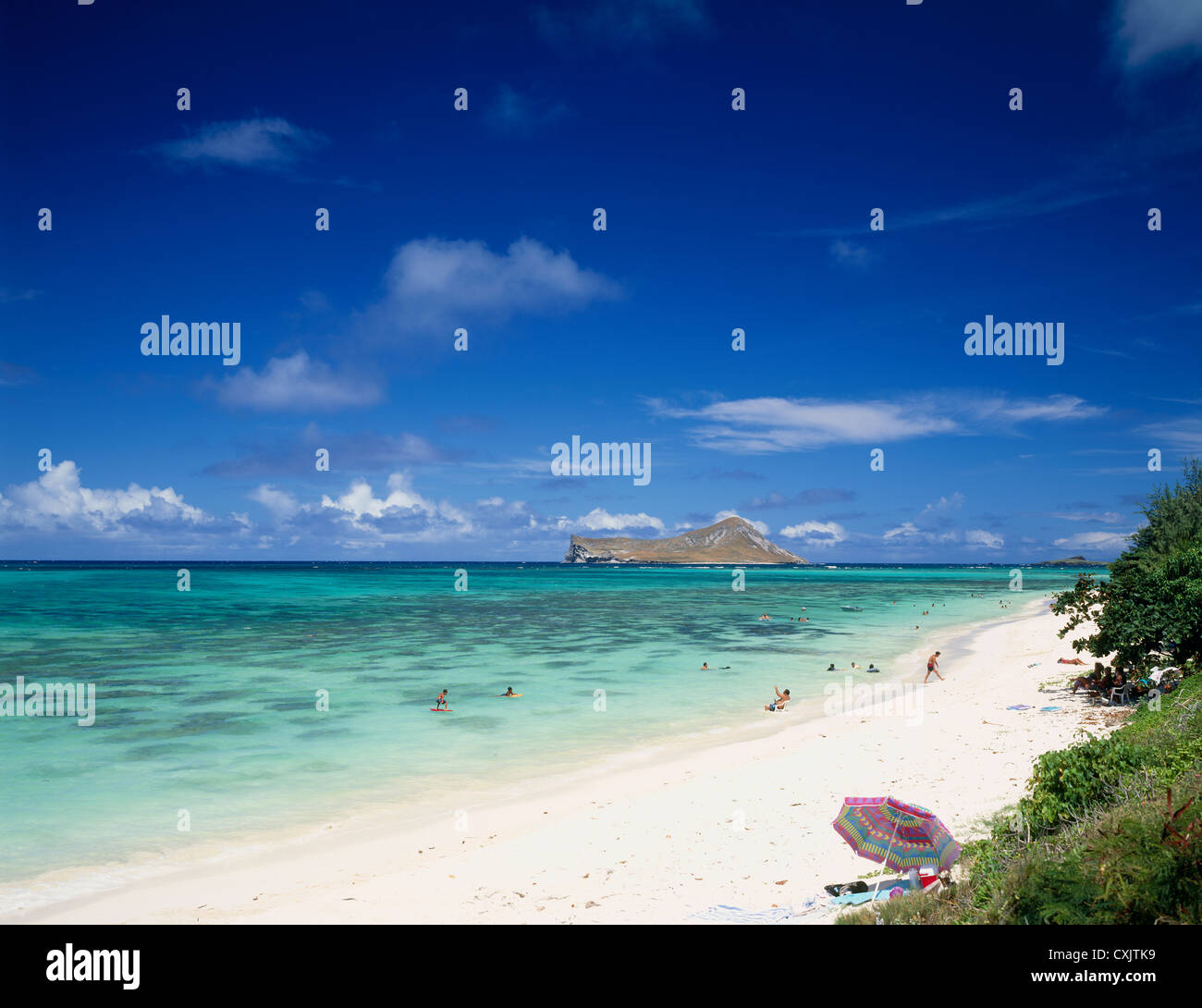 Waimanalo beach hires stock photography and images Alamy