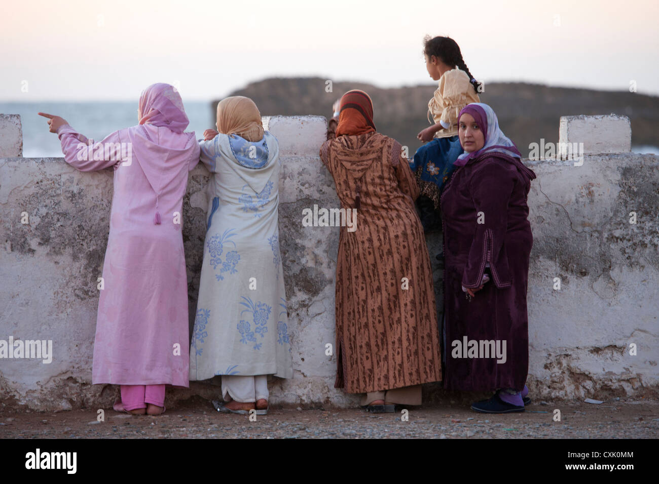 North african scarf hi-res stock photography and images - Alamy