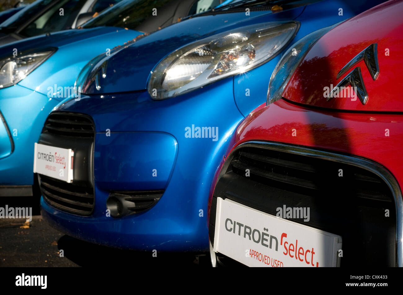 citroen cars,citroen select, citroen,wait,ahead, asphalt,pedestrians business,parked forecourt,garage, Stock Photo