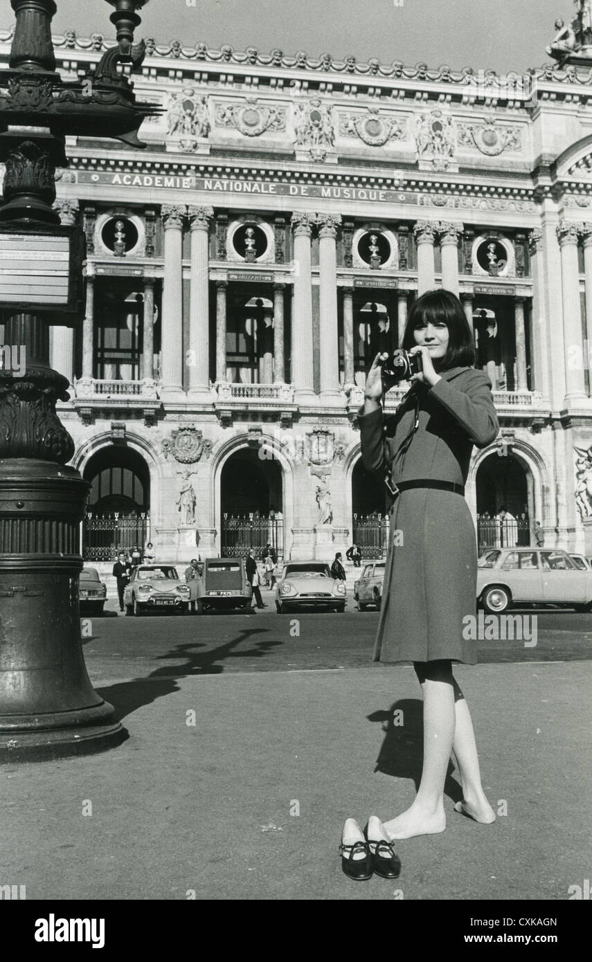 SANDIE SHAW UK pop singer in Paris in 1967 Stock Photo