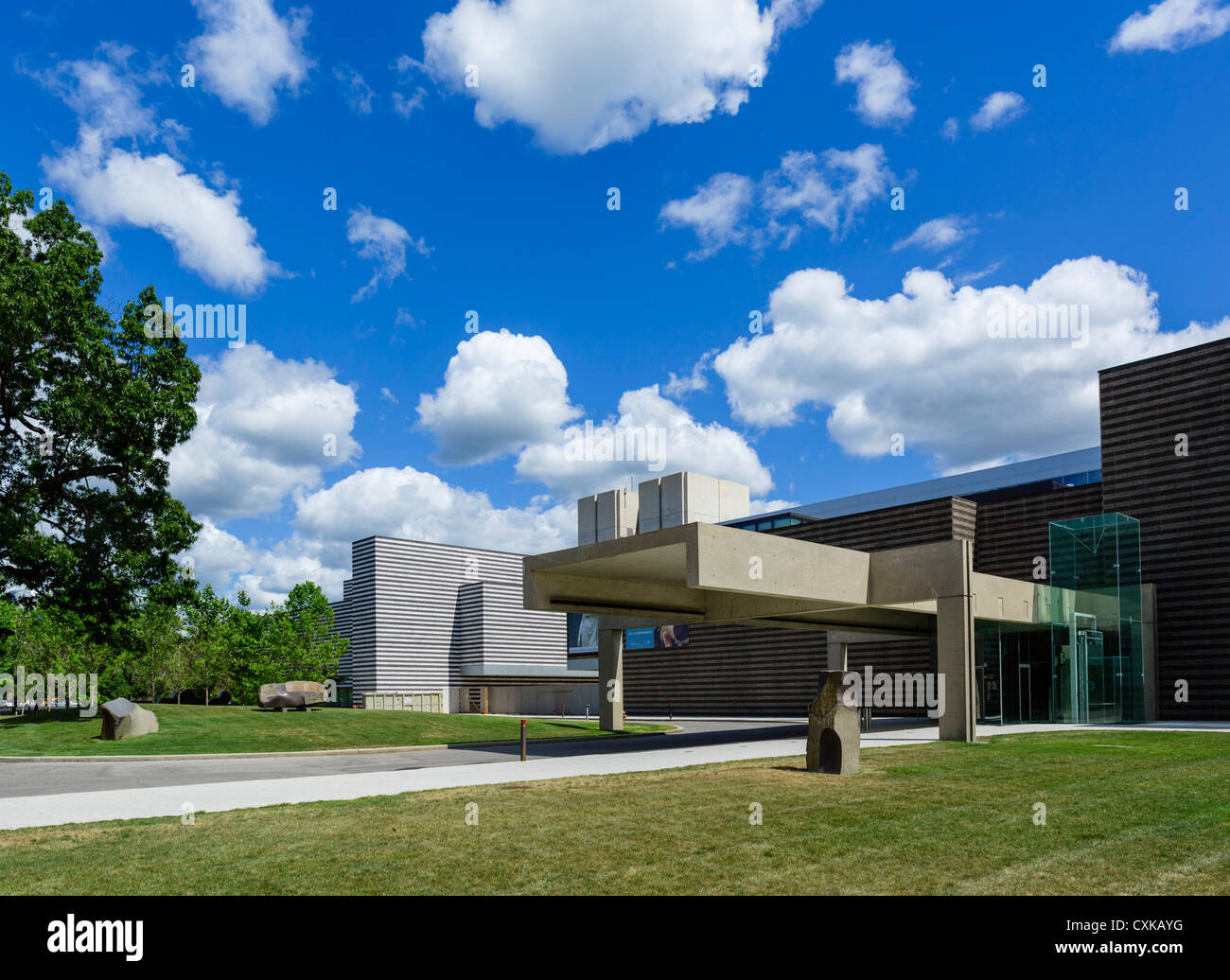 Main entrance to the Cleveland Museum of Art, University Circle district, Ohio, USA Stock Photo