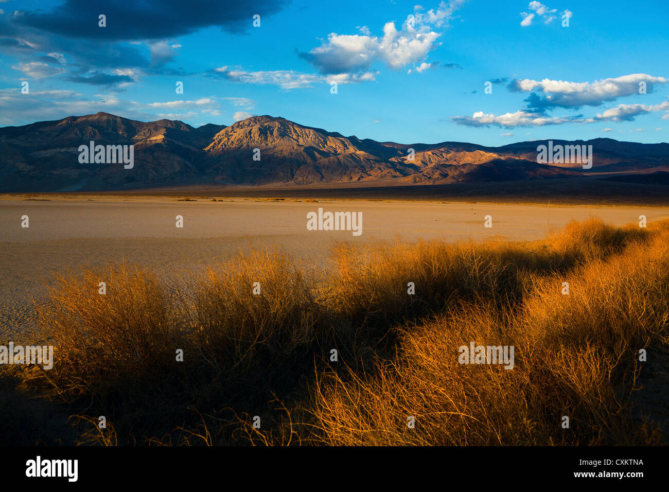 Death valley national park sunset hi-res stock photography and images ...