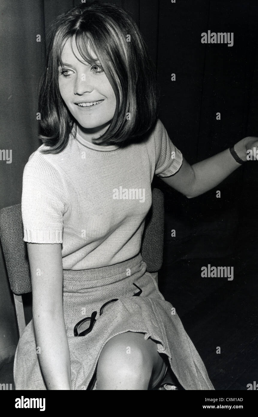 SANDIE SHAW  UK pop singer in April 1967. Stock Photo