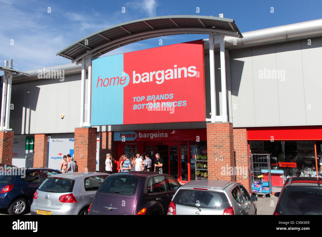 Home Bargains High Resolution Stock Photography and Images - Alamy