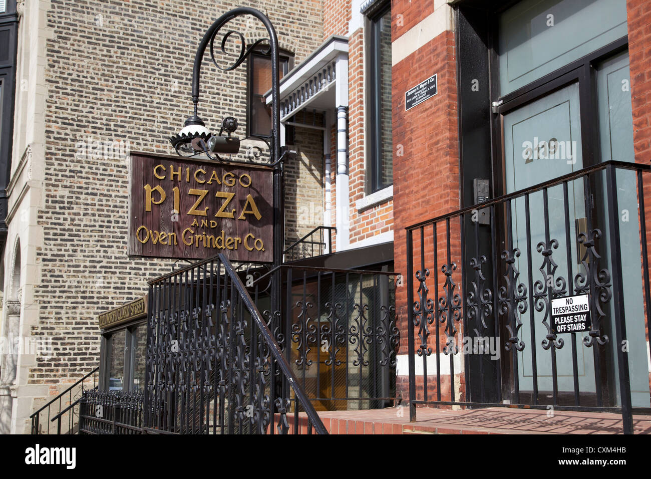 Chicago Pizza and Oven Grinders Restaurant. Lincoln Park neighborhood
