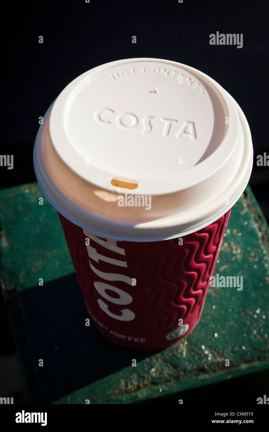 Costa coffee plastic cup hires stock photography and images Alamy