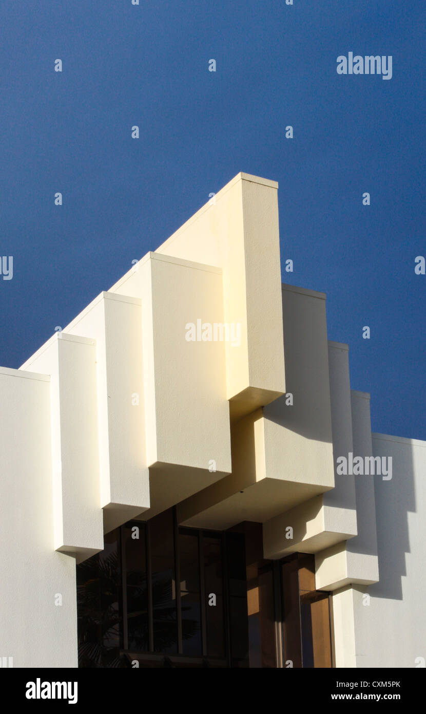 Art deco architecture detail hi-res stock photography and images - Alamy