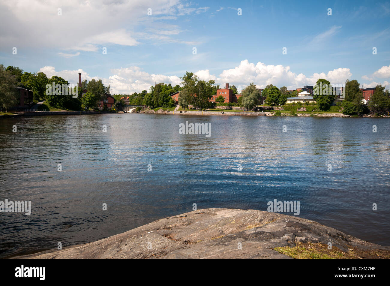 the-vantaa-river-in-old-town-part-of-helsinki-with-the-museum-of