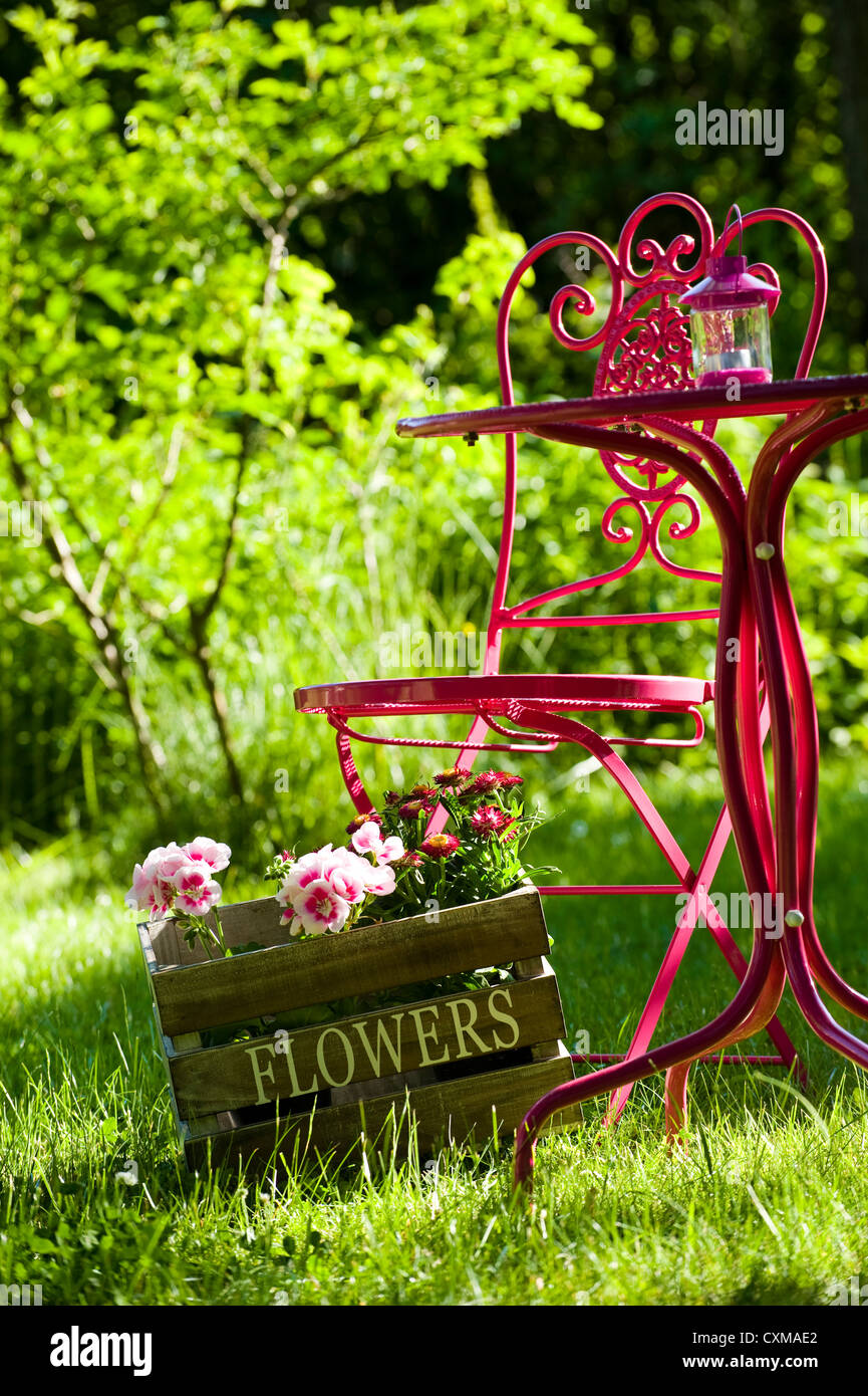 Idyll garden hi-res stock photography and images - Alamy