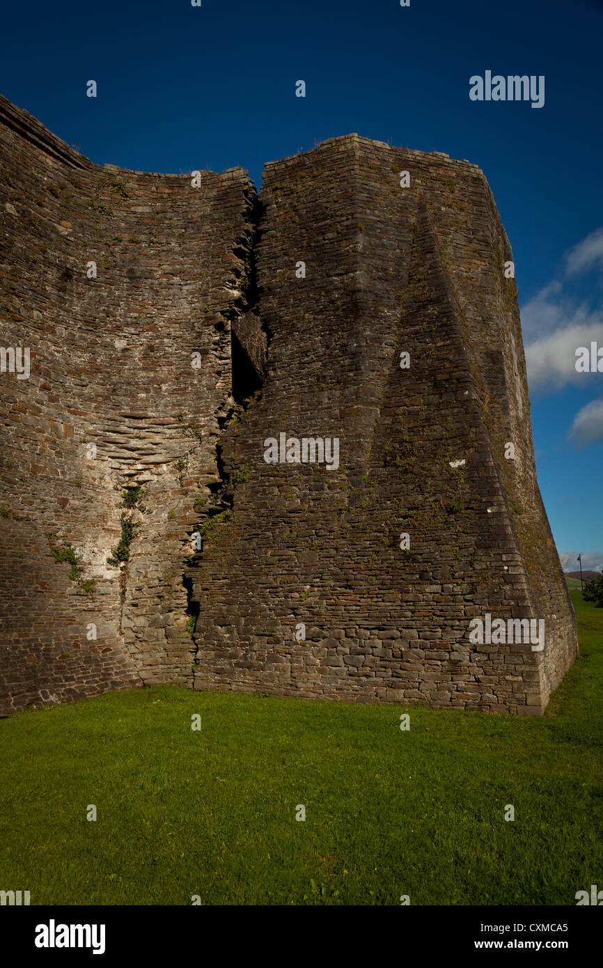 caerphilly-castle-wales-uk-largest-castle-in-wales-and-one-of-the