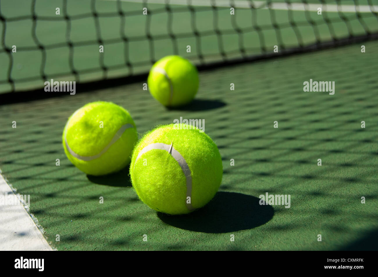 Bright greenish yellow tennis balls hires stock photography and images