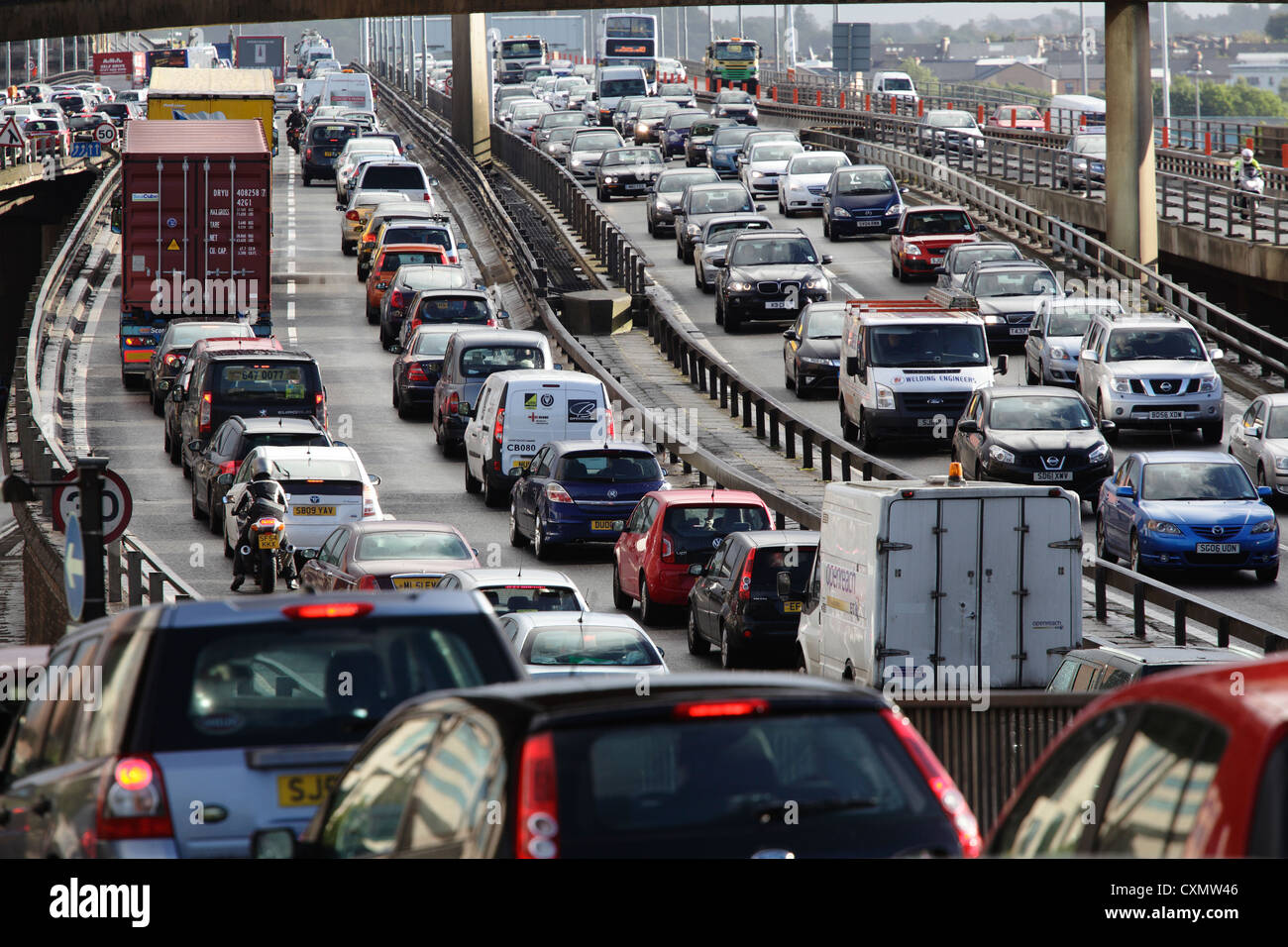 A traffic jam on the M8 Motorway and Kingston Bridge approach roads in Glasgow city centre, Scotland, UK Stock Photo