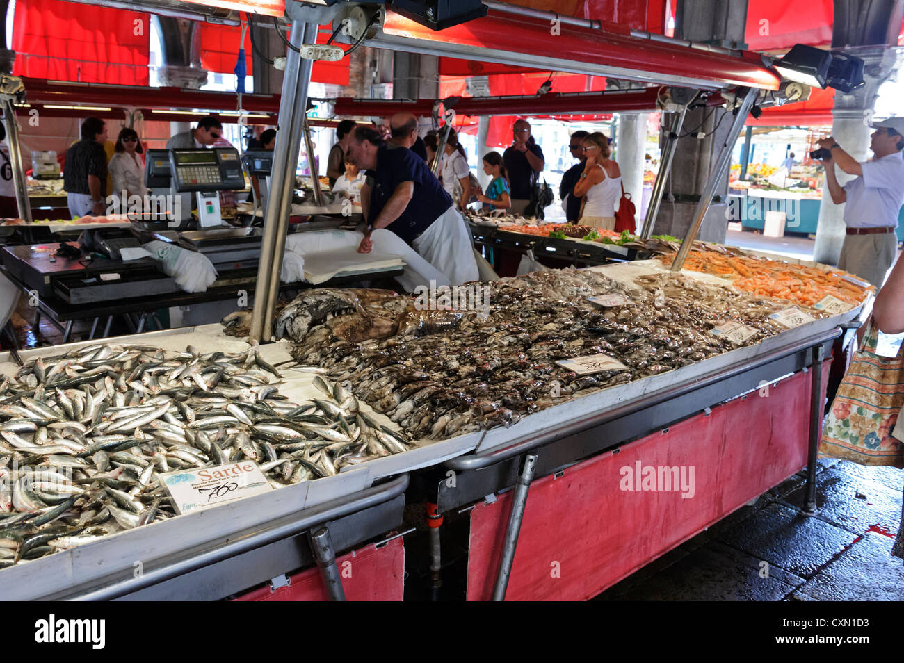 Rialto fish market, Venice, Italy Stock Photo Alamy