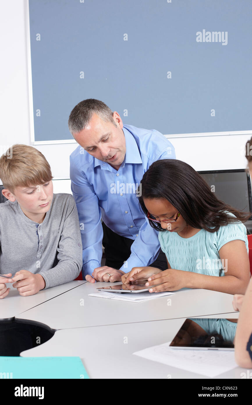 children using i pads in school lessons Stock Photo Alamy