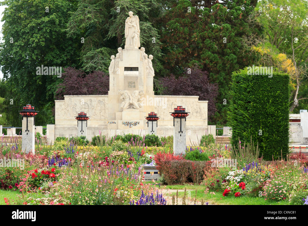 France, Indre, Vierzon, garden of Abbaye or square Lucien Beaufrère, Art Deco style, and war memorial  Historical Monument since August 9, 1996 Stock Photo