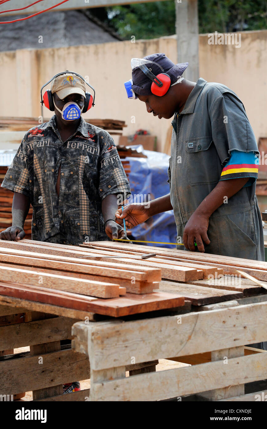 students at a carpenter's workshop, Machui Vocational Center in Machui, Zanzibar, Tanzania Stock Photo