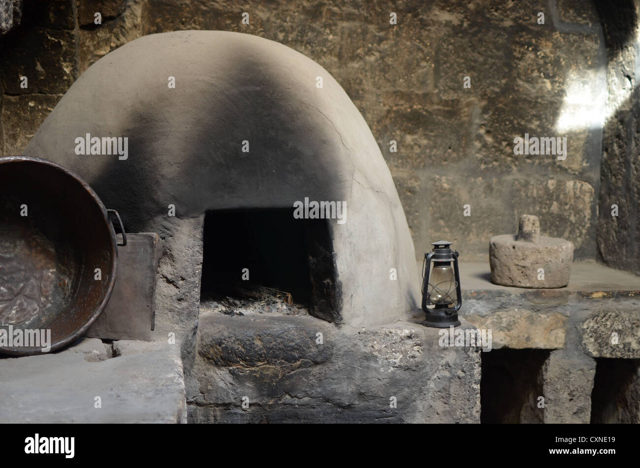 Clay oven hires stock photography and images Alamy