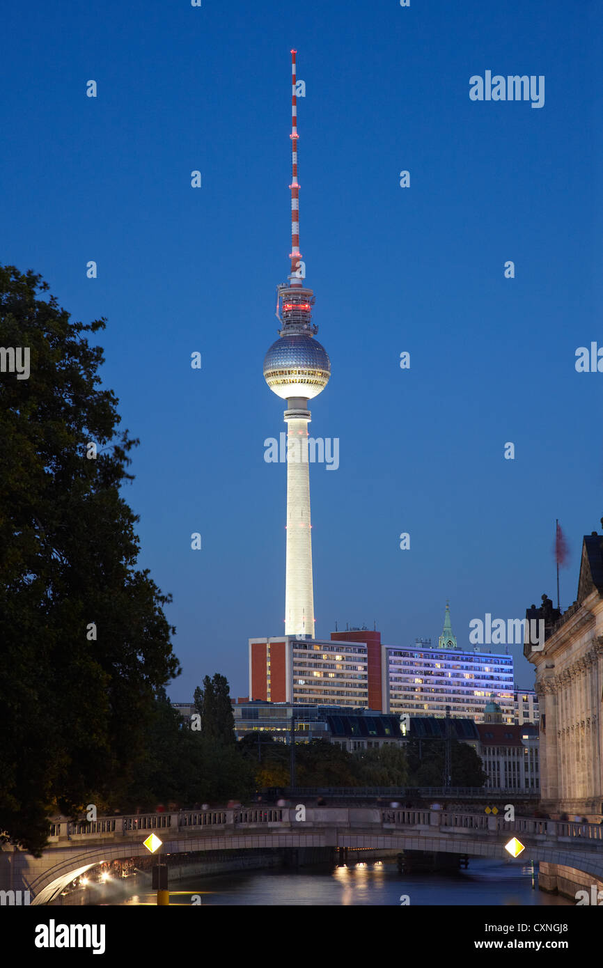 Tv Tower view by night from Spree river, Berlin Stock Photo