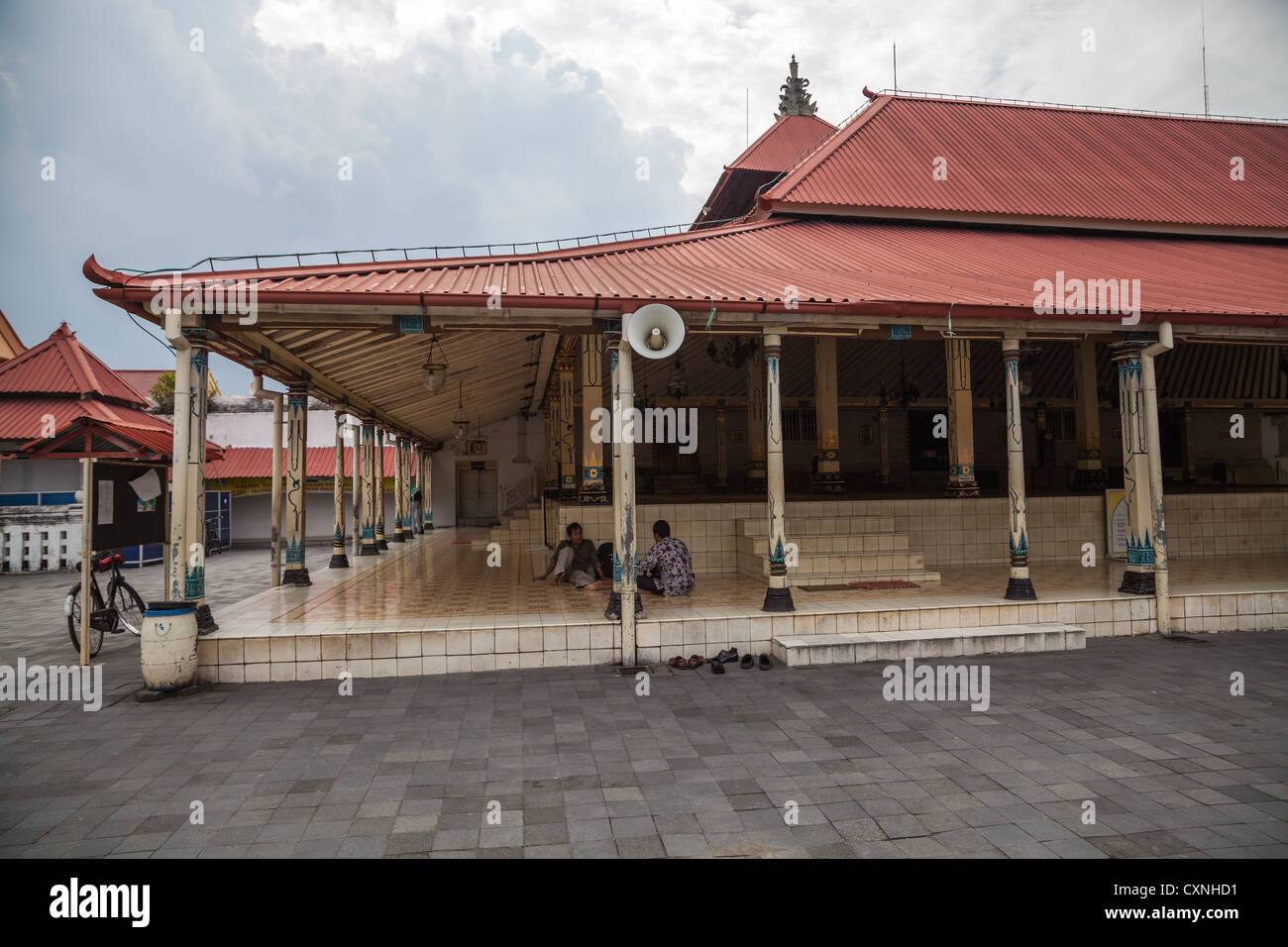 Mosque architecture in indonesia hi-res stock photography and images ...