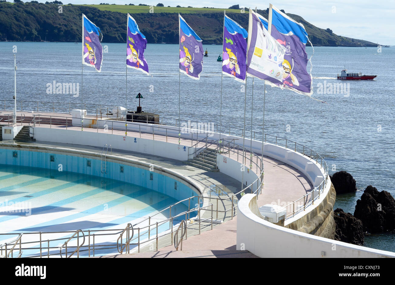 Plymouth hoe Lido and flags Stock Photo